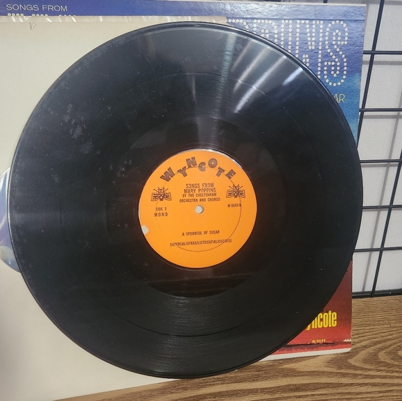 Vintage 1964 Mary Poppins: The Cheltenham Orchestra And Chorus Vinyl LP - Picture 2 of 4
